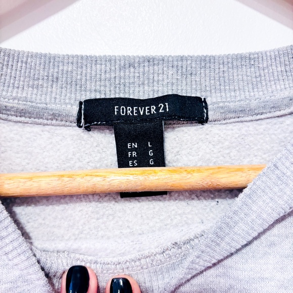 FOREVER21 Grey crewneck sweater - Picture 8 of 8